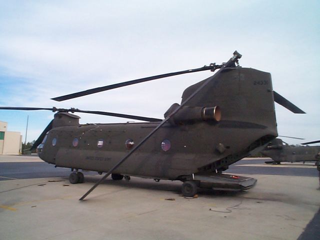 Boeing CH-47D 85-24331 - Droop Stop Failure.